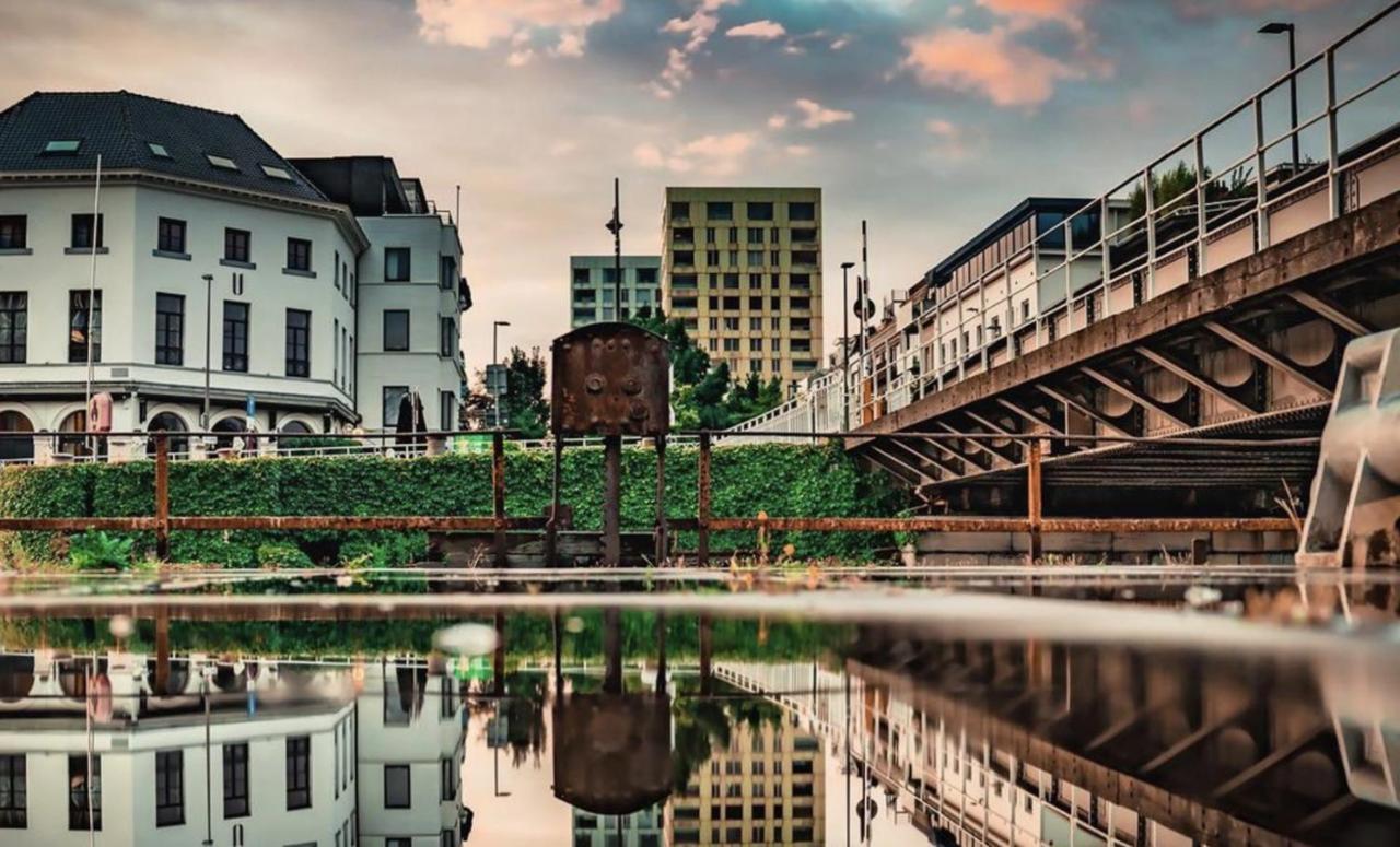 U Eat & Sleep Antwerp Hotel Exterior foto