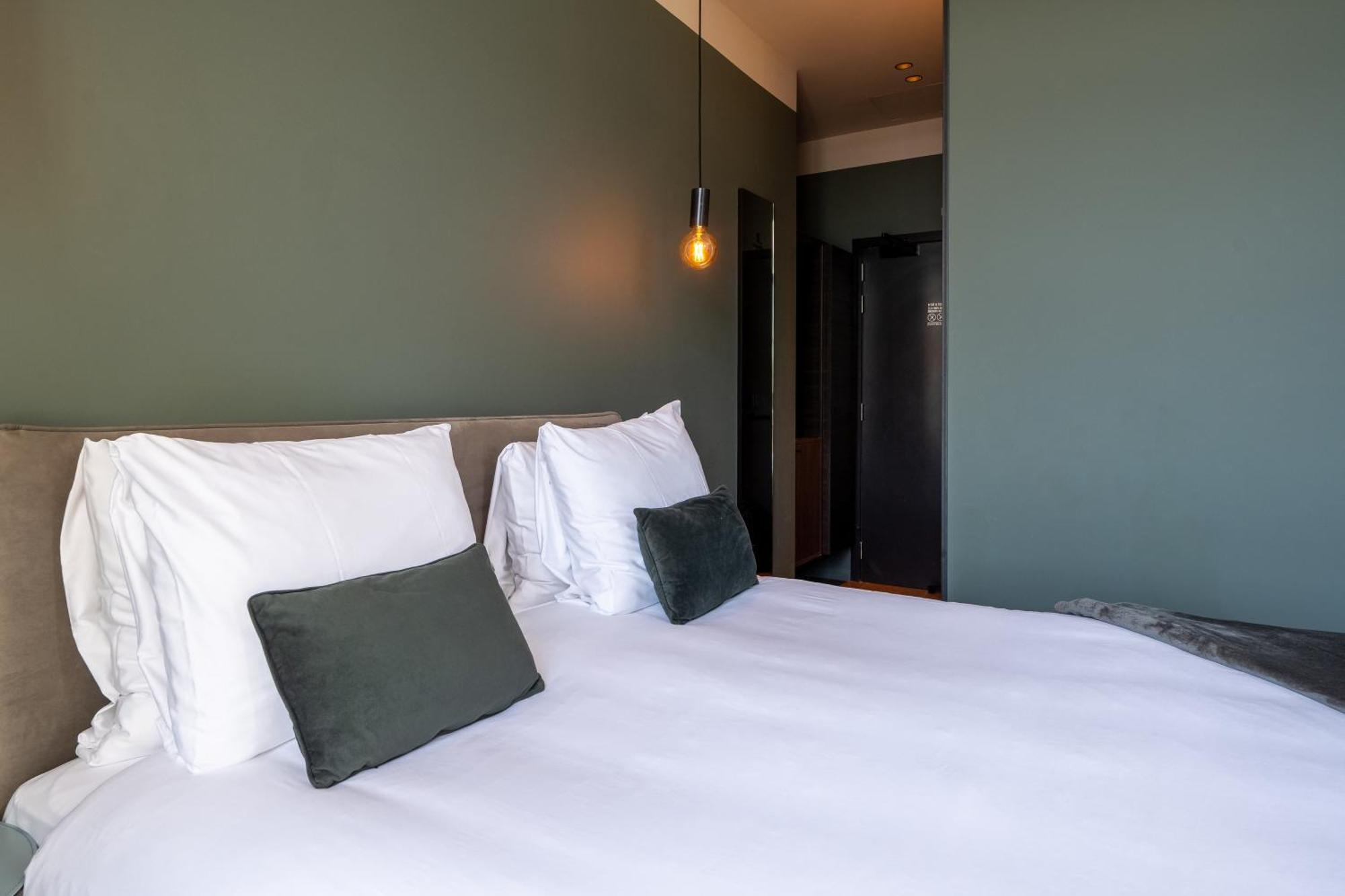 U Eat & Sleep Antwerp Hotel Exterior foto