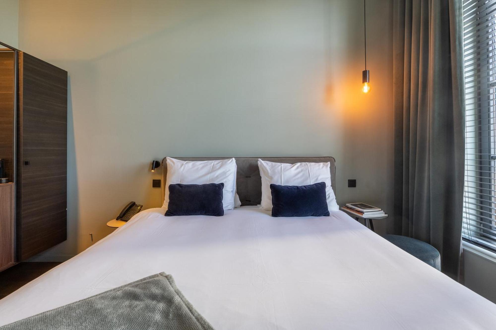 U Eat & Sleep Antwerp Hotel Exterior foto