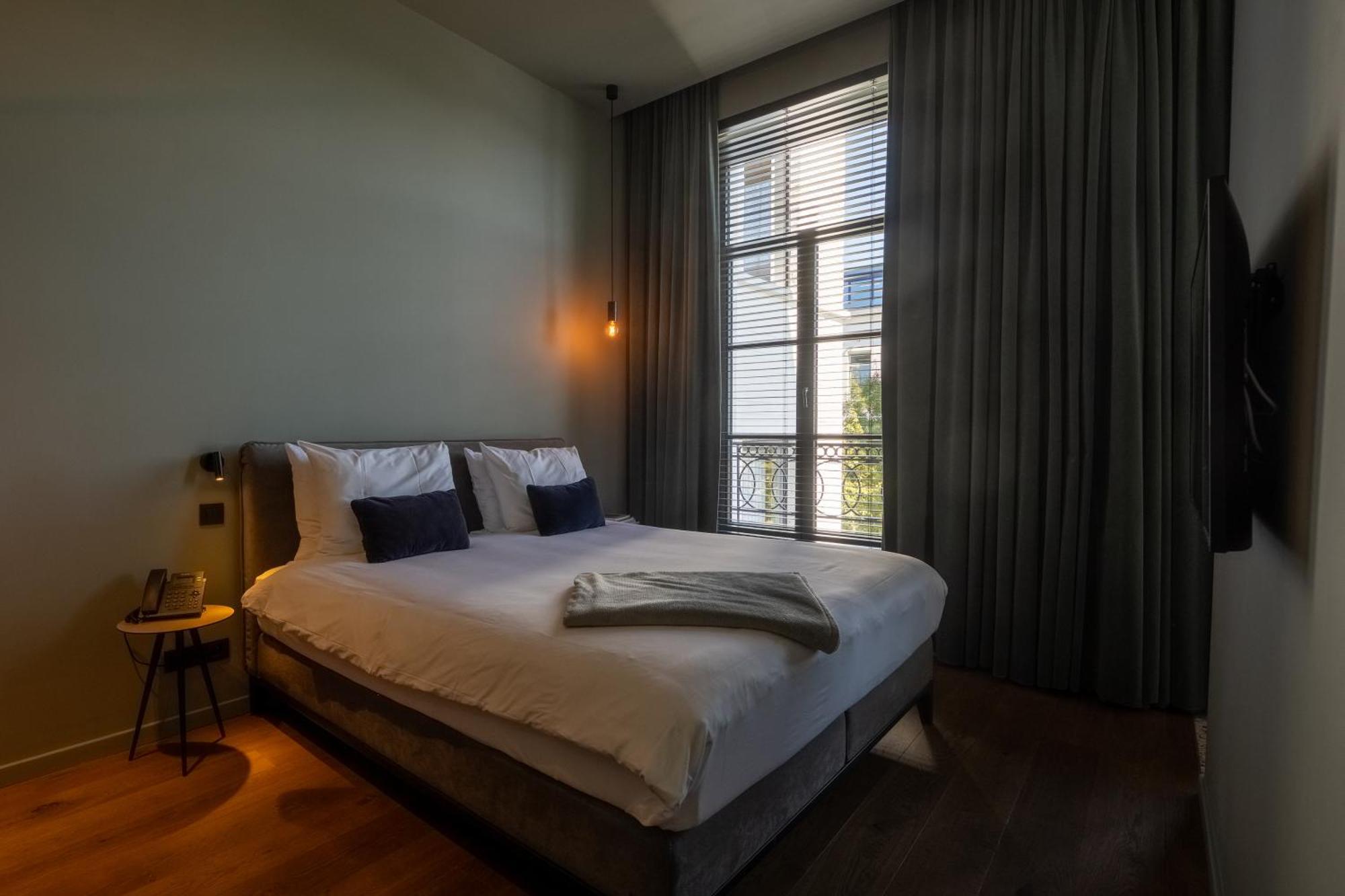 U Eat & Sleep Antwerp Hotel Exterior foto