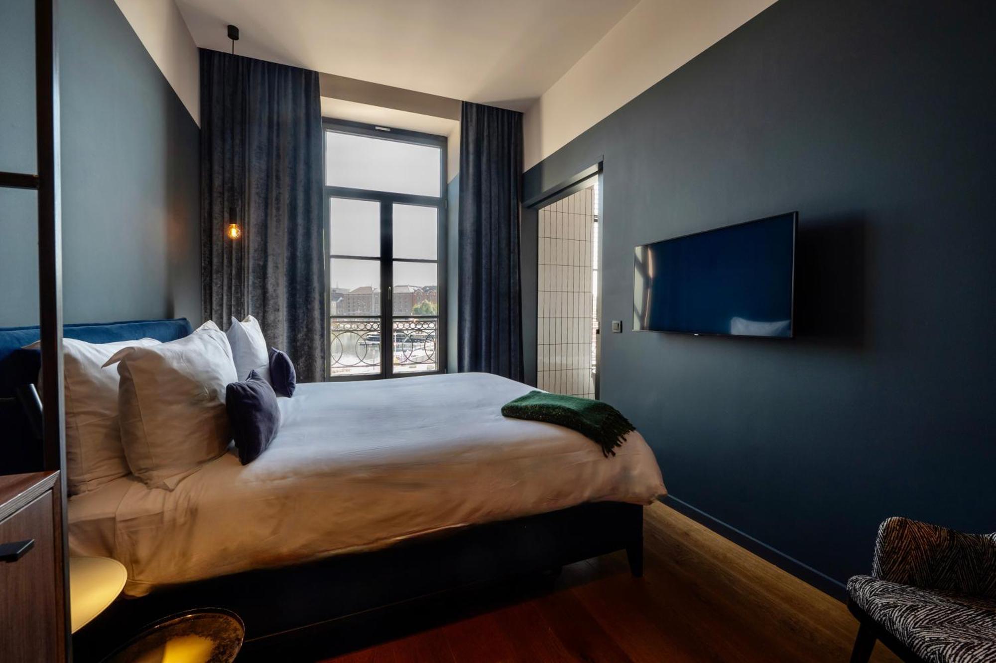 U Eat & Sleep Antwerp Hotel Exterior foto